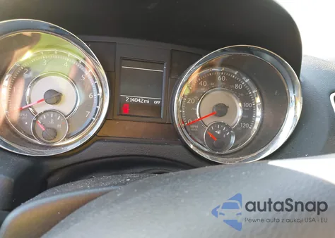 2015 Chrysler Town & Country Touring из США, поврежденный, VIN 2C4RC1BG5FR611364